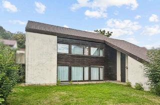 Einfamilienhaus kaufen in 95447 Bayreuth, Sanierung-Einfamilienhaus mit Seltenheitswert - Luftschutzbunker- Stadtrand Bayreuth/Meyernberg