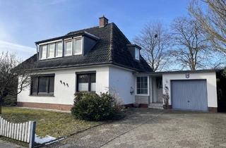 Einfamilienhaus kaufen in 26419 Schortens, Grundsolides Einfamilienhaus mitten in der Stadt