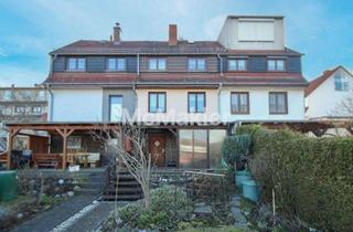 Reihenhaus kaufen in 09114 Chemnitz, Renovierungsbedürftiges Reihenmittelhaus mit Terrasse und Stellplatz – 5 Zimmer auf ca. 70 m²