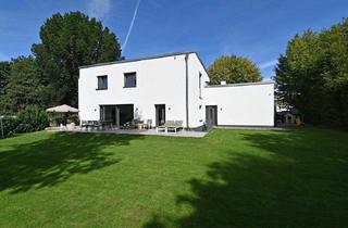 Haus kaufen in 45133 Essen, Essen - Place to be in Bredeney! Neuwertiges, stylisches Zuhause (A+) mit Einliegerwohnung & Doppelgarage