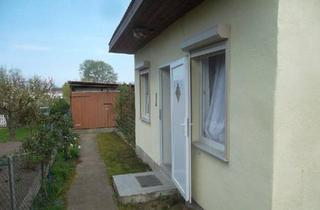 Haus kaufen in 18209 Bad Doberan, Bad Doberan - Bungalow in Gartensparte Bad Doberan zu verkaufen.