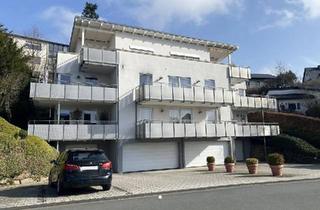 Wohnung kaufen in 57462 Olpe, Olpe - 3-Zimmer-Eigentumswohnung in Bestlage von Olpe (Hardtweg)