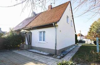 Doppelhaushälfte kaufen in 01705 Freital, Freital - Sanierte Doppelhaushälfte mit zwei Bädern und gepflegtem Grundstück in Freital