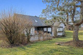 Haus kaufen in 31199 Diekholzen, Diekholzen - Großzügiges Zweifamilienhaus in ruhiger Lage von Diekholzen