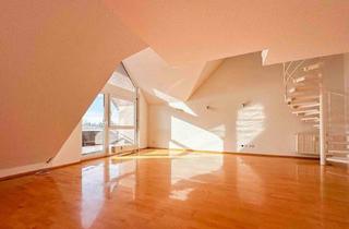 Haus kaufen in 90427 Nürnberg, Nürnberg - Helles Wohnerlebnis auf zwei Ebenen - leerstehende 2-Zimmer-Maisonette mit Loggia und Stellplatz