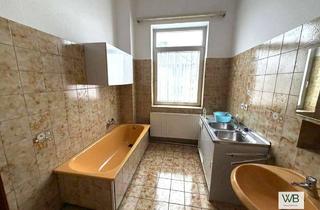 Wohnung kaufen in 38100 Innenstadt, Maisonette -Altbauwohnungen + Balkon renovierungsbedürftig - Theaterwall Braunschweig