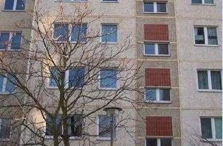 Wohnung kaufen in 10315 Friedrichsfelde, Attraktive 3-Zimmer-Kapitalanlage mit Balkon nähe Tierpark Berlin‑Lichtenberg