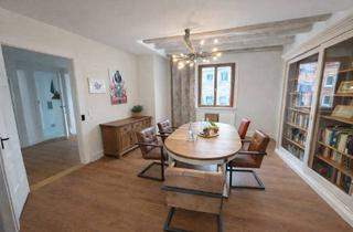 Wohnung kaufen in 70188 Ost, Außergewöhnliche Maisonette-Dachgeschosswohnung mit Galerie-Charakter