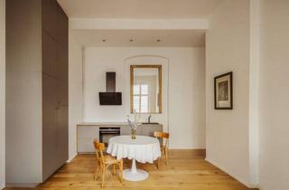 Wohnung mieten in 10781 Schöneberg, Schick möblierte Altbauwohnung mit 4 m Decken und Reform Küche, befristet auf zwei Jahre