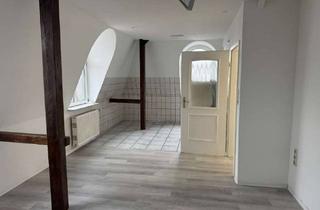 Wohnung mieten in 25712 Burg, Stilvolle 3 Zimmer Wohnung in zentraler Lage von Burg !!