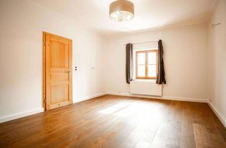 Wohnung mieten in 83569 Vogtareuth, Charmante 3-Zimmer Wohnung in Vogtareuth, Teilmöbliert