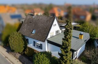 Einfamilienhaus kaufen in 21339 Lüneburg, Lüneburg Mittelfeld: Modernisiertes Einfamilienhaus auf großem Eigentumsgrundstück