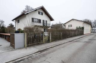 Grundstück zu kaufen in 82152 Krailling, Baugrundstück mit Altbestand in zentraler Lage Krailling