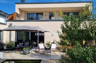 Einfamilienhaus kaufen in 51588 Nümbrecht, Exklusiver Wohnkomfort - Haus mit Dachterrasse und Garten mit Blick ins Grüne / PROVISIONSFREI