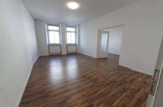Wohnung mieten in Karolinenstraße 33, 95028 Innenstadt, Neu renovierte 2-Zimmer-Wohnung mit Küchenzeile