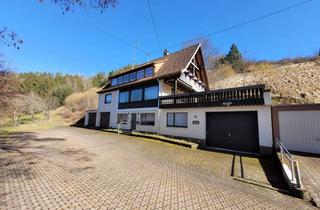 Haus kaufen in 72290 Loßburg, Viel Raum zum Leben – Haus mit mehreren Garagen