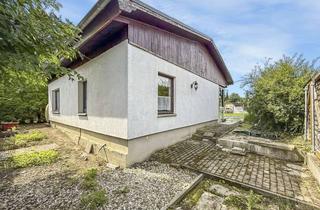 Haus kaufen in 04463 Großpösna, Sanierungsbedürftiger Bungalow mit Charakter – Raum für Familie, Ideen und neue Geschichten