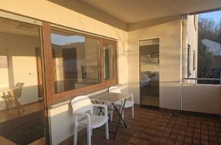 Immobilie mieten in 76530 Innenstadt, Ab März frei: Komplett möbl. 2-Zi-Whg im Zentrum Baden-Badens, 2.OG, Lift, gr. Loggia, ggf Garage