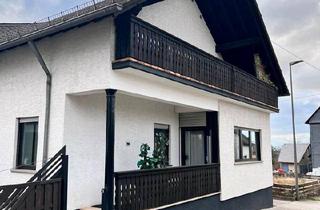 Einfamilienhaus kaufen in 56858 Peterswald-Löffelscheid, Peterswald-Löffelscheid - Großzügiges Einfamilienhaus mit Garten, Balkon 8 Zimmer