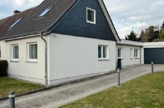 Doppelhaushälfte kaufen in 24146 Kiel, Kiel - Modernisierte Doppelhaushälfte in ruhiger Sackgasse