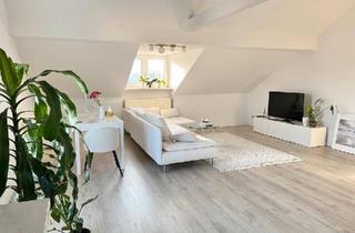 Wohnung kaufen in 91233 Neunkirchen, Neunkirchen am Sand - 2-Zimmer DG-Wohnung mit EBK
