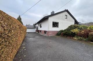 Einfamilienhaus kaufen in 56288 Kastellaun, Kastellaun - Großzügiges Einfamilienhaus mit renovierter Einliegerwohnung