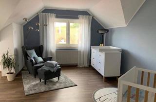 Wohnung kaufen in 91438 Bad Windsheim, Bad Windsheim - Eigentumswohnung mit Balkon, Garage, Keller, Garten