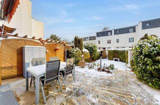 Haus kaufen in 12279 Berlin, Berlin - Bezugsfreies Reihenendhaus in Marienfelde - Südgarten, Terrasse & zwei Balkone