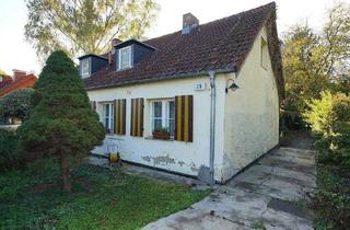 Doppelhaushälfte kaufen in Straße 1, 13088 Berlin, Berlin / Weißensee - Hauptstadtmakler-Bezugsfreies und erweiterungsfähiges Haus mit großem Grundstück