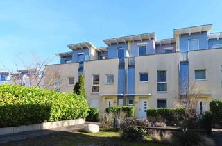 Haus kaufen in 12205 Berlin, Berlin - Stilvolles Stadthaus mit moderner und gehobener Ausstattung in familienfreundlicher Lage