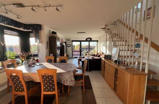 Wohnung kaufen in 40764 Langenfeld, Helle, gepflegte, gut geschnittene 4‑Zimmer Maisonette-Wohnung mit Balkon in Langenfeld (Rheinland)