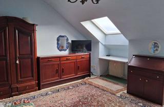 Wohnung kaufen in 41539 Dormagen, Charmantes 1-Zimmer-Dachgeschoss-Apartment in Dormagen