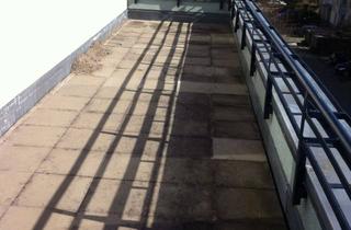 Wohnung mieten in Pfarrer-Wenke-Weg 12, 12349 Buckow, UNTERMIETE VORERST!! 3-Zimmer Dachgeschosswohnung mit Balkon in Berlin-Buckow