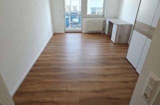 Wohnung mieten in 95445 Roter Hügel, Frisch renovierte 1‑Zimmer‑Wohnung mit Balkon, Garage & neuer Einbauküche – in Bayreuth