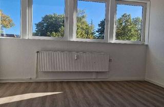 Wohnung mieten in An Der Straßenbahn, 31157 Sarstedt, Sanierte DG-Wohnung in zentraler Lage