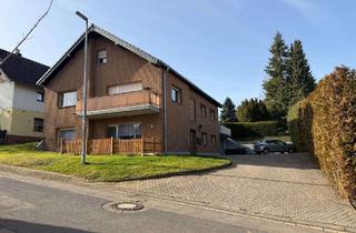 Haus kaufen in Am Marxkreuz, 53947 Nettersheim, Kapitalanlage mit Perspektive: Vermietetes Dreifamilienhaus plus Baugrundstück in Nettersheim