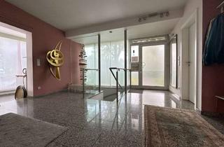 Gewerbeimmobilie kaufen in 41462 Neuss, Vielseitiger Bungalow – ideal für Wohnen und Arbeiten unter einem Dach