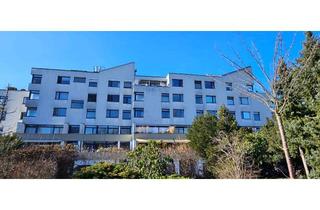 Wohnung kaufen in 13595 Spandau, Bezugsfrei: Charmante 1-Zimmer-Wohnung mit großer Terrasse in Wassernähe