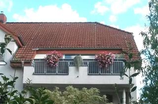 Wohnung kaufen in Helga-Hahnemannstr. 24, 12529 Schönefeld, Charmante 4-Zimmer Dachgeschosswohnung mit Balkon in Groß-Ziethen (Gartenstadt) nahe Berlin-Buckow