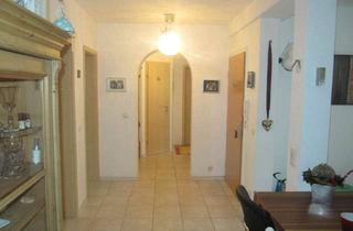 Wohnung kaufen in Friedenstraße, 42579 Heiligenhaus, Großzügige Erdgeschosswohnung (105 m²) mit 2 Südbalkonen | 5-Parteien-Haus | frei ab 01.05.2026