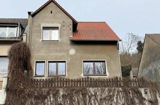 Doppelhaushälfte kaufen in 06347 Gerbstedt, Charmante Doppelhaushälfte in Hanglage – 974 m² Grundstück mit Innenhof & Sauna