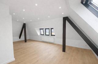 Wohnung mieten in Im Heidkampe 87, 30657 Bothfeld, Frisch sanierte 2-Zimmer-Dachgeschosswohnung in Hannover-Bothfeld mit optional anmietbarer Garage