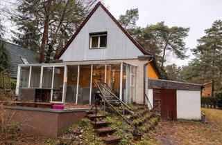 Einfamilienhaus kaufen in 15366 Hoppegarten, Naturnahes Einfamilienhaus mit 4 Zimmern, Wintergarten, 2 Hauseingängen und Garage