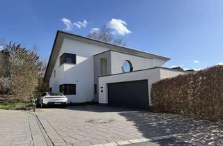 Einfamilienhaus kaufen in 57223 Kreuztal, Einzigartiges Einfamilienhaus verspricht exklusives Wohnen in Bestlage