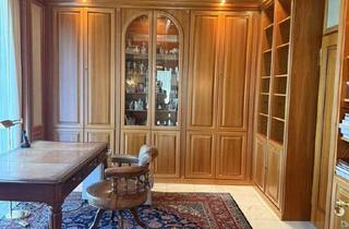 Villa kaufen in 45470 Menden/Ickten, Stilvolle Unternehmervilla mit Weitblick! Spa mit Schwimmbad, Einliegerwohnung, und 4 Garagen