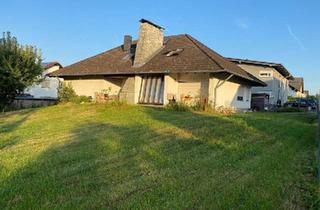 Einfamilienhaus kaufen in 63579 Freigericht, Freigericht - Großes Einfamilienhaus mit Bauplatz und Einliegerwohnung