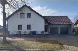Haus kaufen in 94333 Geiselhöring, Geiselhöring - Familienimmobilien mit 677m2 Grundstück & Doppelgarage
