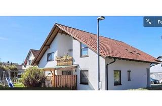 Wohnung kaufen in 88471 Laupheim, Laupheim - Großzügige 4-Zimmer-Eigentumswohnung mit Balkon und Gartenanteil