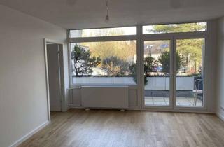 Wohnung kaufen in Am Pichelssee, 13595 Spandau, Klein aber Fein, intelligent gestaltetes Apartment in Nähe zur scharfen Lanke