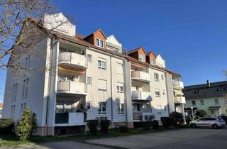 Wohnung kaufen in Newtonstraße, 04420 Markranstädt, 4,5% Rendite! Schicke vermietete 2-Zimmer im Dachgeschoss mit Balkon & Stellplatz in ruhiger Lage!